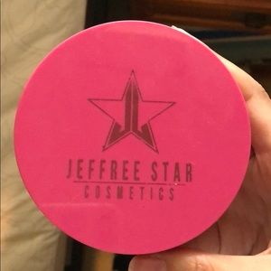 Jeffree Star highlighter